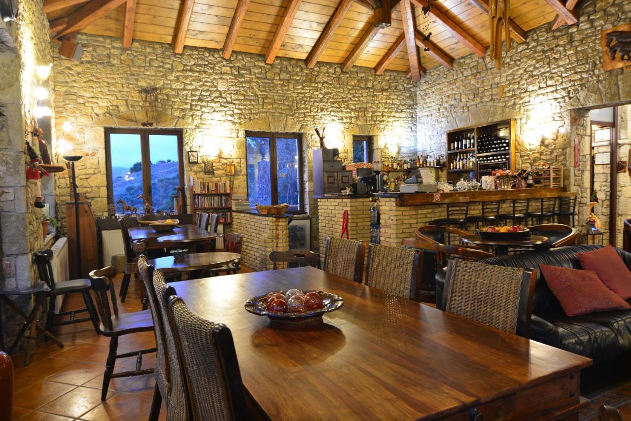 Georgio'S V Chalet Kalavrita Exterior foto