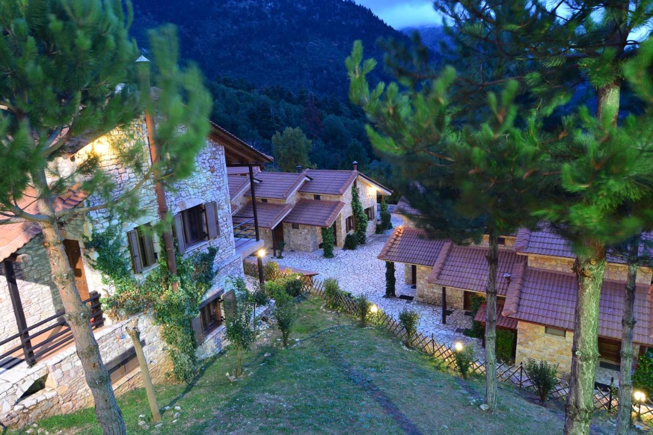 Georgio'S V Chalet Kalavrita Exterior foto